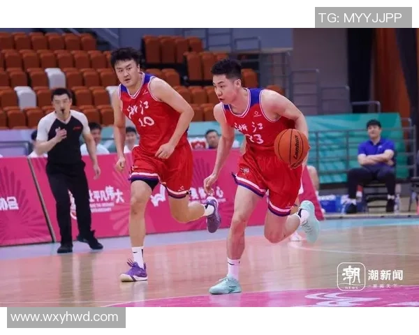 深圳队与浙江队激战正酣谁能在这场篮球赛中笑到最后